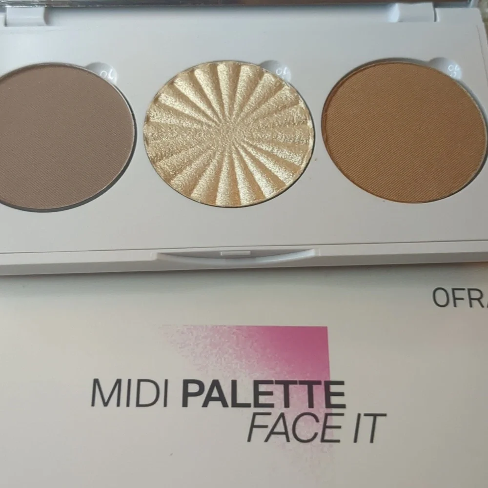 OFRA Face It Midi Palette in LIGHT, 12g/042oz(3x 4g/0.14)